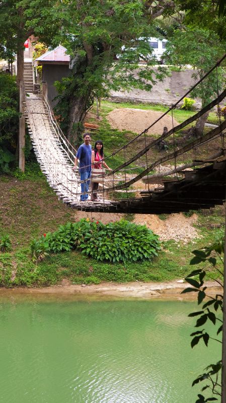 Koya and Dia on Rope Bridge